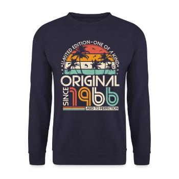 Original 1966 Vintage Anniversaire Rétro - Sweat-shirt Unisexe - marine - Devant - Alina (178cm) & Michal (187cm)