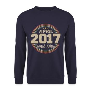 April 2017 Birthday Gift April 2017 Retro - Unisex Sweatshirt - navy - Front - Alina (178cm) & Michal (187cm)