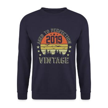 2019 Vintage Born 2019 Birthday Gift 2019 - Unisex Sweatshirt - navy - Front - Alina (178cm) & Michal (187cm)