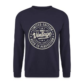 Jahrgang 1967 Geschenk 1967 Retro-Jubiläum 1967 - Unisex Pullover - Navy - Vorne - Alina (178cm) & Michal (187cm)