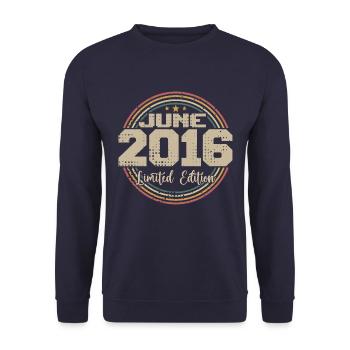 Born in June 2016 Birthday 12016 June 2016 June - Unisex Sweatshirt - navy - Front - Alina (178cm) & Michal (187cm)