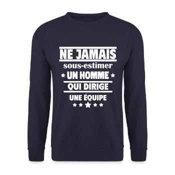 Ne jamais un homme qui dirige une équipe - Sweat-shirt Unisexe - marine - Devant - Alina (178cm) & Michal (187cm)