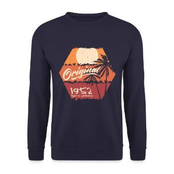 Original 1952 Retro 1952 Birthday Gift - Unisex Sweatshirt - navy - Front - Alina (178cm) & Michal (187cm)