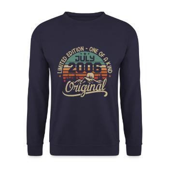 Cadeau Juillet 2006 Cadeau Anniversaire 2006 Juli - Unisex Pullover - Navy - Vorne - Alina (178cm) & Michal (187cm)