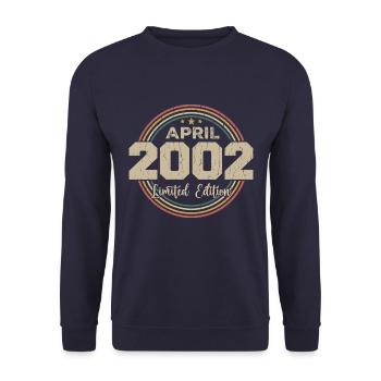 April 2002 Birthday Gift April 2002 Retro - Unisex Sweatshirt - navy - Front - Alina (178cm) & Michal (187cm)
