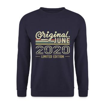 Juni 2020 Geburtstag Juni 2020 - Jahrgang Juni 2020 - Unisex Pullover - Navy - Vorne - Alina (178cm) & Michal (187cm)