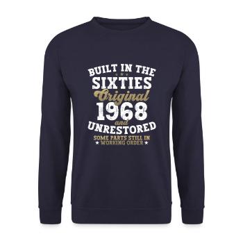 Built in the sixties 1968 54. Geburtstag Herren - Unisex Pullover - Navy - Vorne - Alina (178cm) & Michal (187cm)