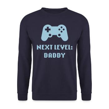 Next Level: Daddy (Dad / Expectant Father) - Unisex Sweatshirt - navy - Front - Alina (178cm) & Michal (187cm)