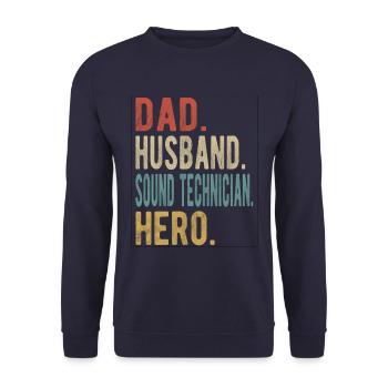 Sound engineer Papa husband Held - Unisex Sweatshirt - navy - Front - Alina (178cm) & Michal (187cm)