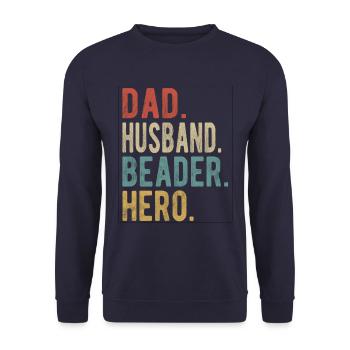 Beader Papa Mari Héros - Sweat-shirt Unisexe - marine - Devant - Alina (178cm) & Michal (187cm)