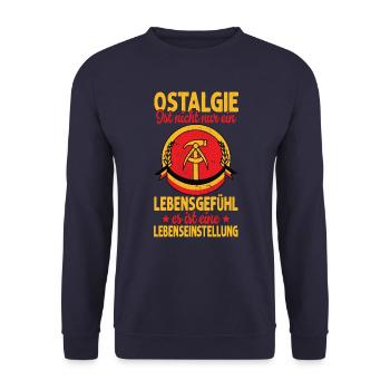 Ostalgie - L’Allemagne de l’Est pour l’Est - Sweat-shirt Unisexe - marine - Devant - Alina (178cm) & Michal (187cm)