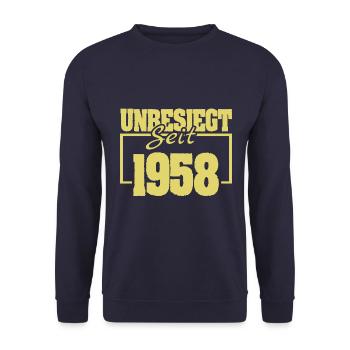 Unbesiegt seit 1958 - Unisex Pullover - Navy - Vorne - Alina (178cm) & Michal (187cm)