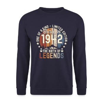 Légendaire depuis 1942 80ème cadeau d’anniversaire Génial - Sweat-shirt Unisexe - marine - Devant - Alina (178cm) & Michal (187cm)