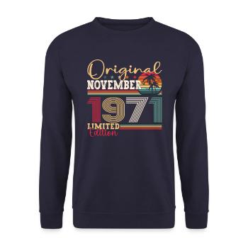 Original November 1971 51st Birthday Gift - Unisex Sweatshirt - navy - Front - Alina (178cm) & Michal (187cm)