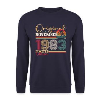 Original Novembre 1983 39th Birthday Gift - Sweat-shirt Unisexe - marine - Devant - Alina (178cm) & Michal (187cm)