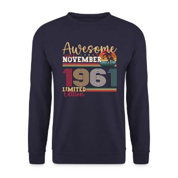 Original November 1961 61st birthday gift - Unisex Sweatshirt - navy - Front - Alina (178cm) & Michal (187cm)