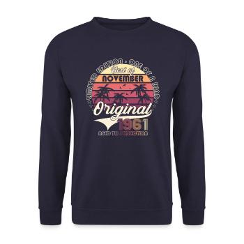 Original November 1961 61st birthday gift - Unisex Sweatshirt - navy - Front - Alina (178cm) & Michal (187cm)