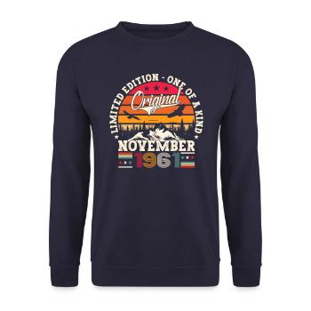 Original November 1961 61st birthday gift - Unisex Sweatshirt - navy - Front - Alina (178cm) & Michal (187cm)