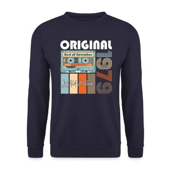 Novembre Né en 1979 Cadeau de 43e anniversaire - Sweat-shirt Unisexe - marine - Devant - Alina (178cm) & Michal (187cm)