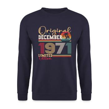 Original December 1971 51st Birthday Gift - Unisex Sweatshirt - navy - Front - Alina (178cm) & Michal (187cm)
