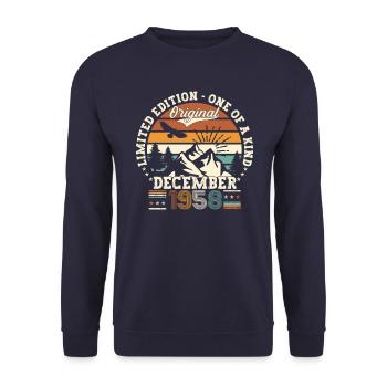Né en décembre 1958 cadeau de 64e anniversaire - Sweat-shirt Unisexe - marine - Devant - Alina (178cm) & Michal (187cm)