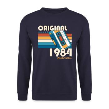 39e anniversaire homme April Born 1984 Cassette - Sweat-shirt Unisexe - marine - Devant - Alina (178cm) & Michal (187cm)