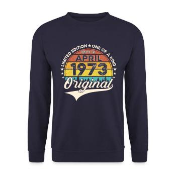 50e anniversaire homme April Né en 1973 Original - Sweat-shirt Unisexe - marine - Devant - Alina (178cm) & Michal (187cm)