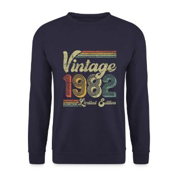 Vintage 1982 Limited Edition - Unisex Pullover - Navy - Vorne - Alina (178cm) & Michal (187cm)
