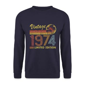 Vintage 1974 Limited Edition - Unisex Pullover - Navy - Vorne - Alina (178cm) & Michal (187cm)