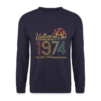 Vintage 1974 Limited Edition - Unisex Pullover - Navy - Vorne - Alina (178cm) & Michal (187cm)