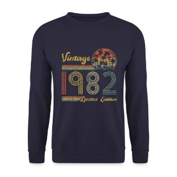 Vintage 1982 Limited Edition - Unisex Pullover - Navy - Vorne - Alina (178cm) & Michal (187cm)