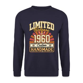 Limited 1960 Lustige Sprüche Geschenk Geburtstag - Unisex Pullover - Navy - Vorne - Alina (178cm) & Michal (187cm)