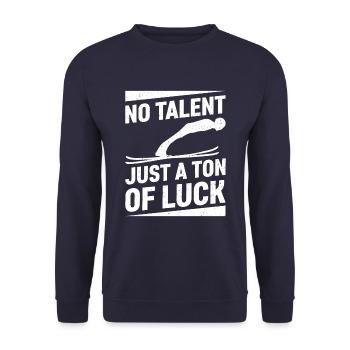 Kein Talent, Nur Eine Menge Glück Beim Skispringen - Unisex Pullover - Navy - Vorne - Alina (178cm) & Michal (187cm)