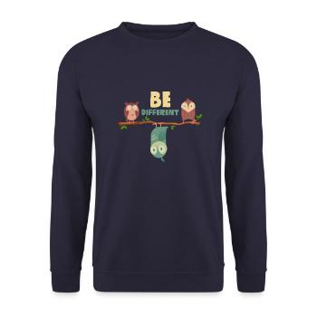 Be Different Eule Spruch Eulen Eulenliebhaber Fun - Unisex Pullover - Navy - Vorne - Alina (178cm) & Michal (187cm)