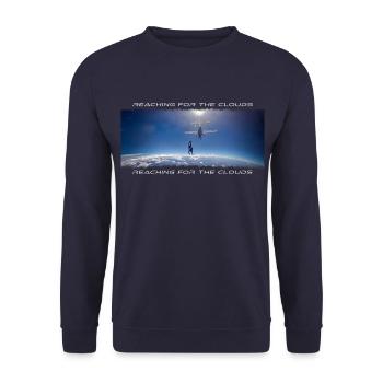 Reaching for the clouds Skydiving Design Shirt - Unisex Pullover - Navy - Vorne - Alina (178cm) & Michal (187cm)