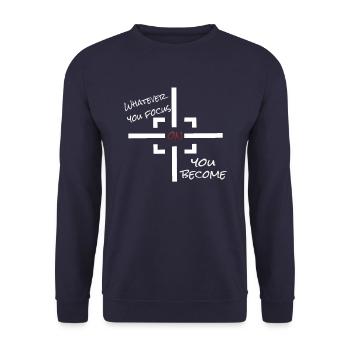 whatever you focus on you become - Mindset - Unisex Pullover - Navy - Vorne - Alina (178cm) & Michal (187cm)
