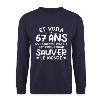 67 years old Gift 67 years Original Gift Men 67 years old - Unisex Sweatshirt - navy - Front - Alina (178cm) & Michal (187cm)