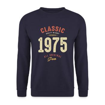 Classic 1975 - 48th Birthday Vintage Born 1975 - Unisex Sweatshirt - navy - Front - Alina (178cm) & Michal (187cm)