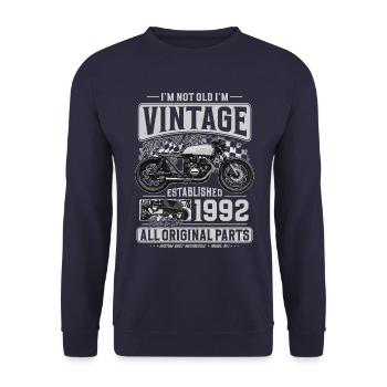 1992 Vintage Anniversaire Cafe Racer Moto - Sweat-shirt Unisexe - marine - Devant - Alina (178cm) & Michal (187cm)