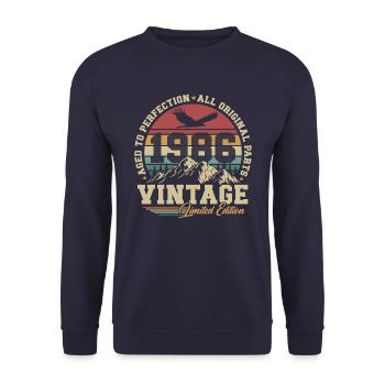 Vintage 1986 Vintage Cadeau d’anniversaire Rétro - Sweat-shirt Unisexe - marine - Devant - Alina (178cm) & Michal (187cm)