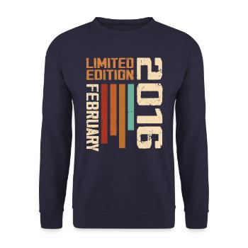 Born in February 2016 Retro 2016 Anniversary - Unisex Sweatshirt - navy - Front - Alina (178cm) & Michal (187cm)