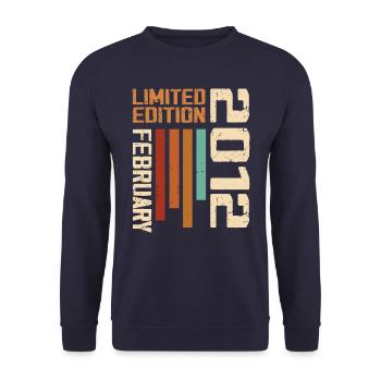 Born in February 2012 Retro 2012 Anniversary - Unisex Sweatshirt - navy - Front - Alina (178cm) & Michal (187cm)