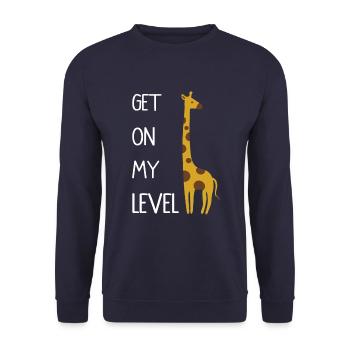 GIRAFFE, DIE UNTEN AUF DICH SCHAUT - Unisex Pullover - Navy - Vorne - Alina (178cm) & Michal (187cm)