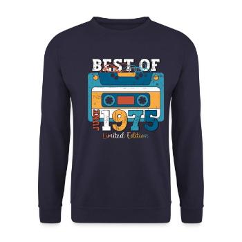 Kassette Juni 1975 Jahrgang 1975 Geburtstag 1975 - Unisex Pullover - Navy - Vorne - Alina (178cm) & Michal (187cm)