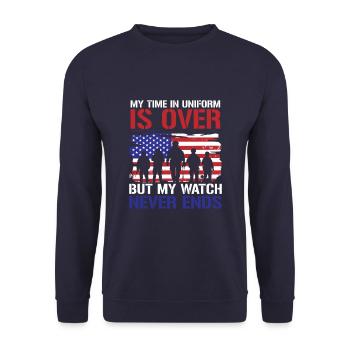 Rentner Rente US Flagge - Unisex Pullover - Navy - Vorne - Alina (178cm) & Michal (187cm)
