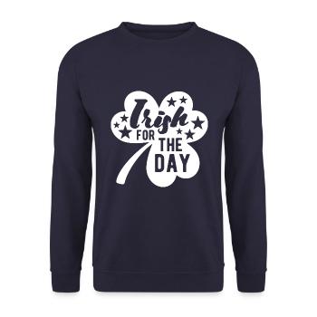 Irish for a day - Shamrock - Ireland - Unisex Sweatshirt - navy - Front - Alina (178cm) & Michal (187cm)