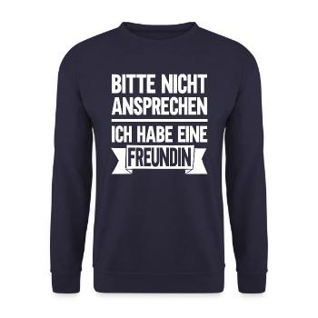 Bitte nicht ansprechen ich habe eine Freundin - Unisex Pullover - Navy - Vorne - Alina (178cm) & Michal (187cm)