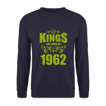 kings are born 1962 - Unisex Sweatshirt - navy - Front - Alina (178cm) & Michal (187cm)