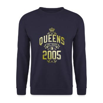 Queens born in 2005 - Unisex Pullover - Navy - Vorne - Alina (178cm) & Michal (187cm)