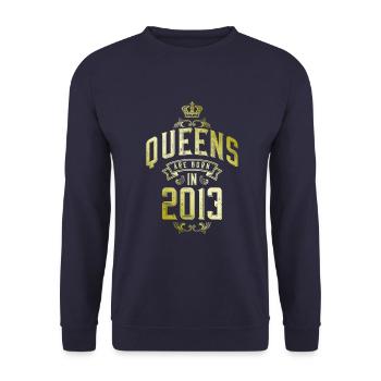 Queens born in 2013 - Unisex Pullover - Navy - Vorne - Alina (178cm) & Michal (187cm)